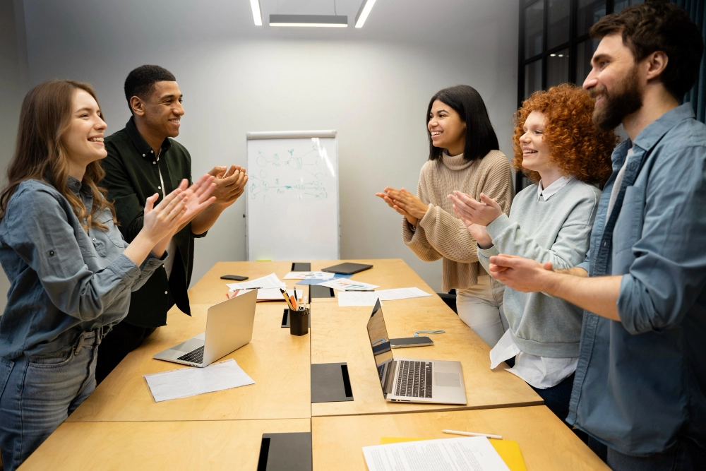 co-working-people-working-together